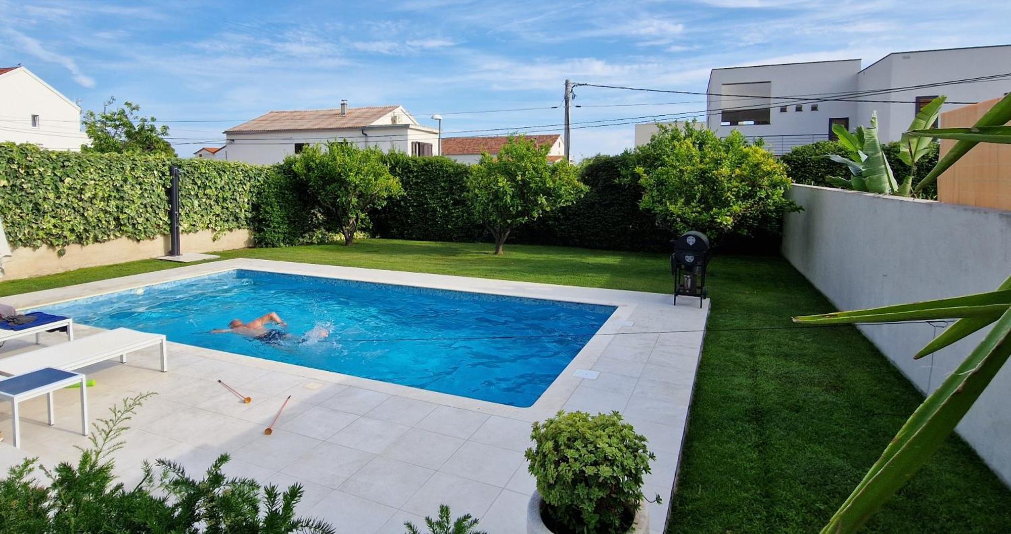 Villa Elysium - Beautiful Family House With Heated Pool Kaštela Kültér fotó
